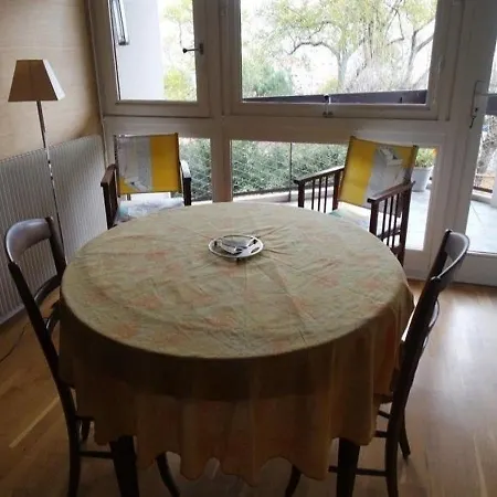 Appartement Dans Les Hauteurs D'arcachon - Petite Vue Sur Le Bassin Arcachon